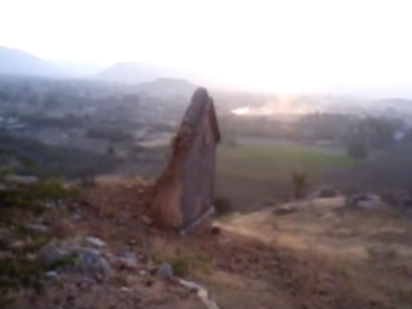 ಪದ್ಮವ್ಯೂಹವನ್ನು ಹಾಗು ಗುಪ್ತನಿಧಿಯನ್ನು ಹೊಂದಿರುವ ಅದ್ಭುತವಾದ ಕೋಟೆ ಇದು....