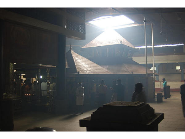 ಕರ್ನಾಟಕದ ಸುಪ್ರಸಿದ್ಧ ದೇವಾಲಯಗಳು