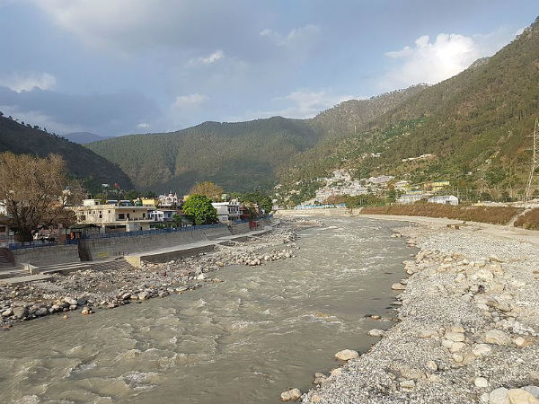 ದಯಾರಾ ಬುಗ್ಯಾಲ್ ಚಾರಣ