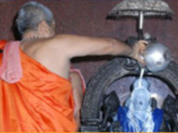ನಿಮಿಷದಲ್ಲಿ ಇಷ್ಟಾರ್ಥಗಳನ್ನು ಪೂರೈಸುವ ನಿಮಿಷಾಂಬ ದೇವಿ ಇವಳು... ನಿಮಿಷದಲ್ಲಿ ಇಷ್ಟಾರ್ಥಗಳನ್ನು ಪೂರೈಸುವ ನಿಮಿಷಾಂಬ ದೇವಿ ಇವಳು...