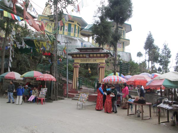 ಗಣೇಶ್ ಟೋಕ್ ಗಣೇಶ್ ಟೋಕ್