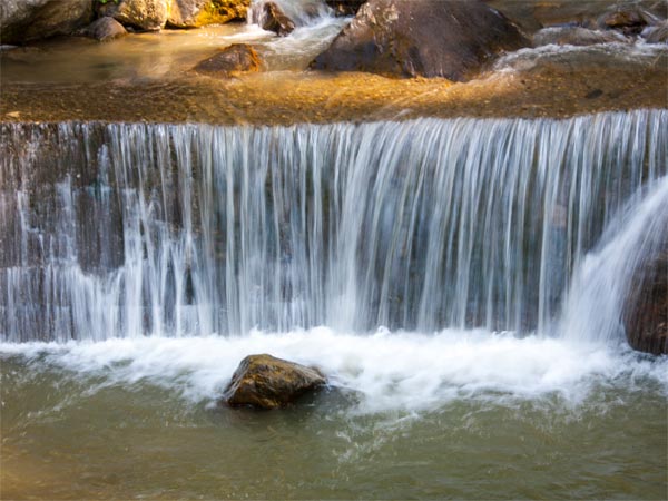 ಬಾನ್ ಝಕ್ರಿ ಜಲಪಾತ ಬಾನ್ ಝಕ್ರಿ ಜಲಪಾತ