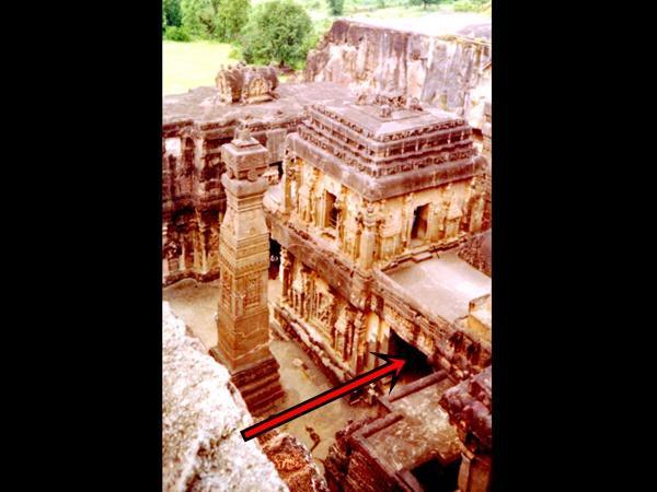 1.ನಿಜವಾಗಿಯೂ ಎಲ್ಲೋರ ಗುಹೆಗಳನ್ನು ಎಲಿಯನ್ಸ್‍ಗಳು ನಿರ್ಮಾಣ ಮಾಡಿದ್ದಾರೆಯೇ?