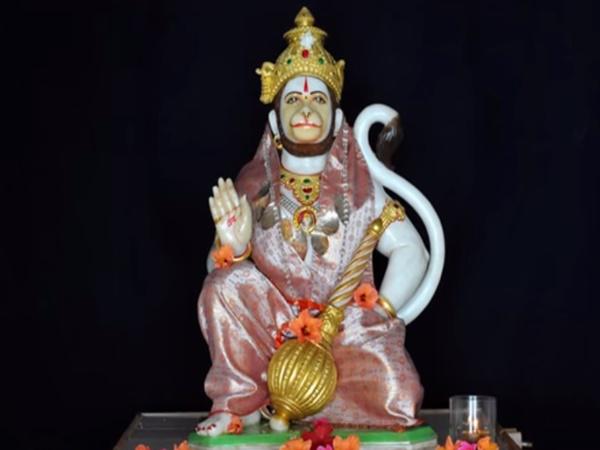 5.ಶಿರದಲ್ಲಿ ಲಿಂಗವನ್ನು ಧರಿಸಿರುವ ಮಹಿಮಾನ್ವಿತ ದೇವಿ ಇವಳು... 5.ಶಿರದಲ್ಲಿ ಲಿಂಗವನ್ನು ಧರಿಸಿರುವ ಮಹಿಮಾನ್ವಿತ ದೇವಿ ಇವಳು...