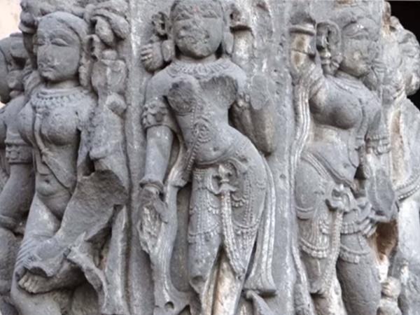 6.ಶಿರದಲ್ಲಿ ಲಿಂಗವನ್ನು ಧರಿಸಿರುವ ಮಹಿಮಾನ್ವಿತ ದೇವಿ ಇವಳು... 6.ಶಿರದಲ್ಲಿ ಲಿಂಗವನ್ನು ಧರಿಸಿರುವ ಮಹಿಮಾನ್ವಿತ ದೇವಿ ಇವಳು...