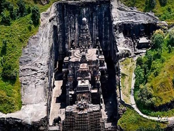 2.ಔರಂಗಜೇಬನಿಗೆ ಸವಾಲು ಹಾಕಿದ ಹಿಂದೂ ದೇವಾಲಯ...