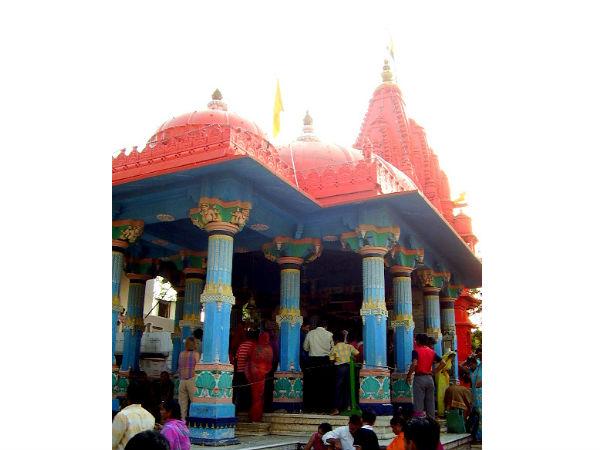 4 ಮುಖದ ಬ್ರಹ್ಮದೇವನ ವಿಗ್ರಹ 4 ಮುಖದ ಬ್ರಹ್ಮದೇವನ ವಿಗ್ರಹ