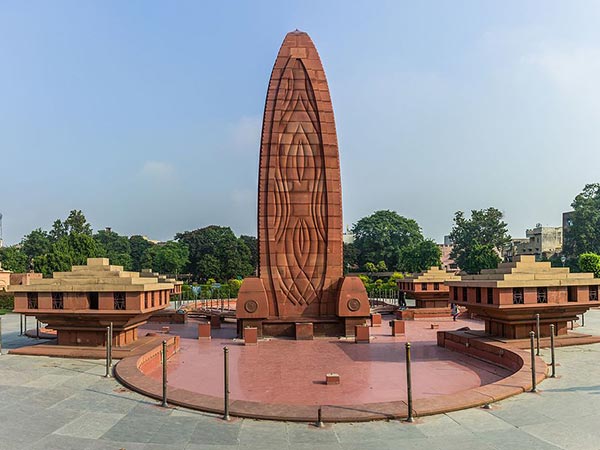 3 ಜಲಿಯನ್ ವಾಲಾ ಭಾಗ್ 