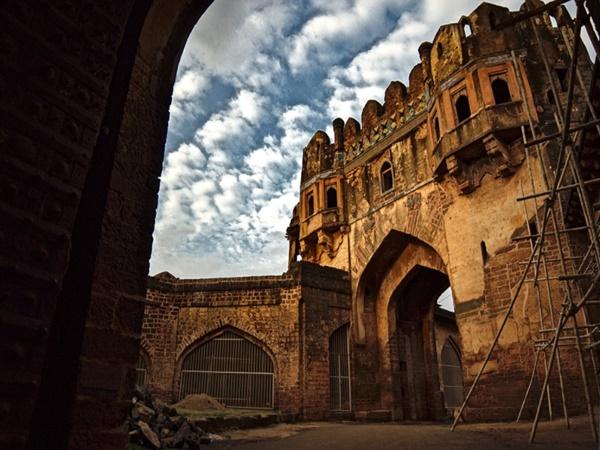 3.ಬೀದರ್ ಕೋಟೆಯ ರಹಸ್ಯ...!