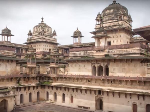 4.ಕೋಟೆಯ ಒಳಗೆ ಹೋದವರು ಏನಾಗುತ್ತಾರೆ?