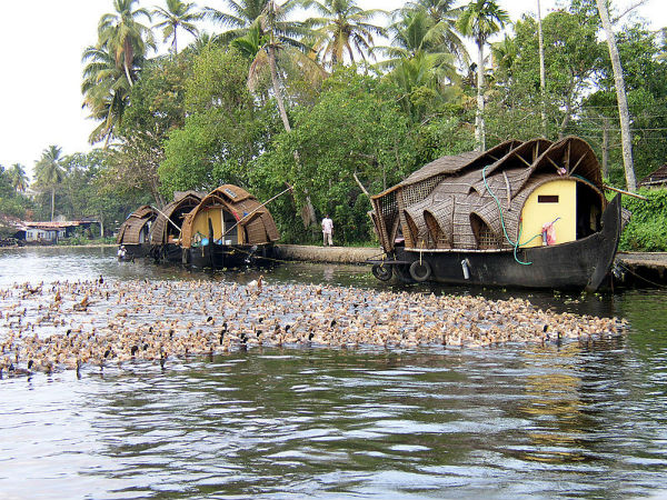 ದೇವರ ನಾಡು ಕೇರಳ ದೇವರ ನಾಡು ಕೇರಳ