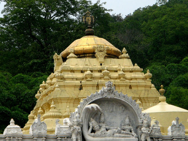 ವರ್ಷವಿಡೀ ಚಂದನ ಲೇಪನ ವರ್ಷವಿಡೀ ಚಂದನ ಲೇಪನ