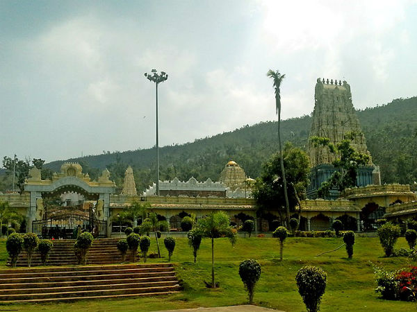 ಪ್ರಹ್ಲಾದ ಕಟ್ಟಿಸಿದ ಮಂದಿರ ಪ್ರಹ್ಲಾದ ಕಟ್ಟಿಸಿದ ಮಂದಿರ