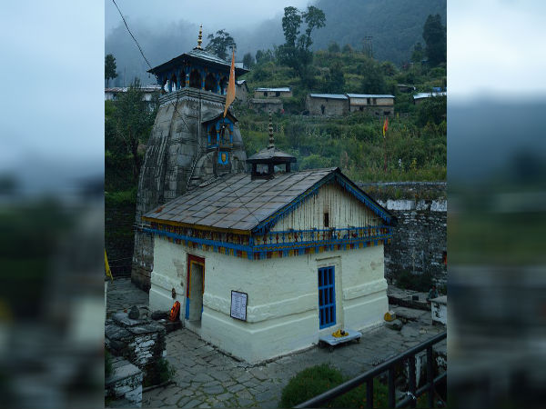 ಕುಳಿತುಕೊಂಡಂತಹ ಸ್ಥಳ