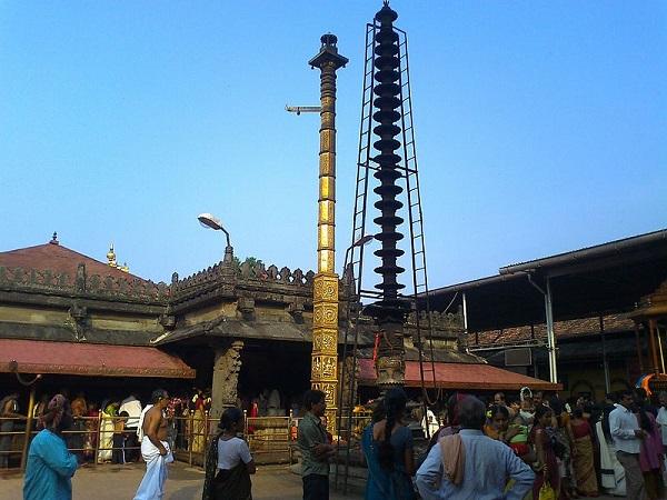 1.ಕೊಲ್ಲೂರಿನ ಮೂಕಾಂಬಿಕಾ ಕ್ಷೇತ್ರ