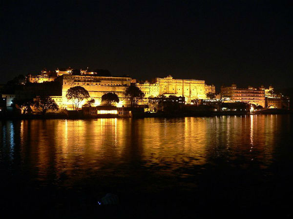 ಷಾ ಜಹಾನ್ ಇಲ್ಲಿ ವಾಸಿಸುತ್ತಿದ್ದನಂತೆ 