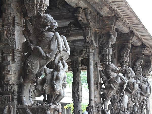 14. ಅಂದಿನಿಂದ ಪೂಜೆಗಳು ಇಲ್ಲ 14. ಅಂದಿನಿಂದ ಪೂಜೆಗಳು ಇಲ್ಲ