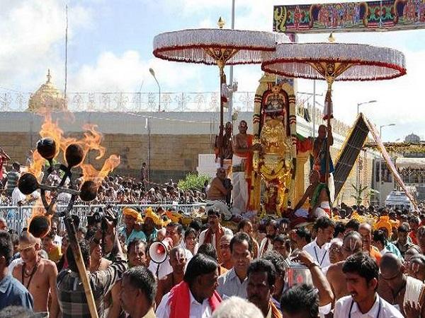 ೪. ಪ್ರತ್ಯೇಕವಾದ ಅರ್ಚನೆ ೪. ಪ್ರತ್ಯೇಕವಾದ ಅರ್ಚನೆ