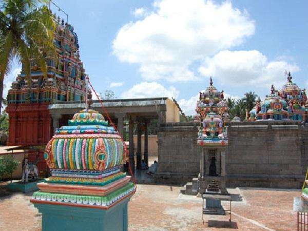 4.ಚಕ್ರವರ್ತಿ ಎಂಬ ವ್ಯಾಪಾರಿಗೆ