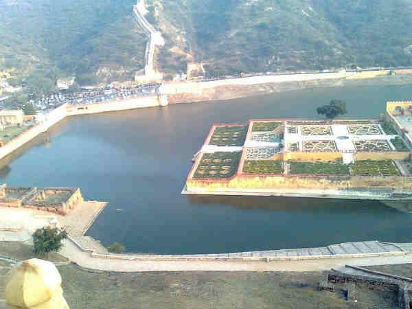 3.ಅಮೀರ್ ಕೋಟೆ