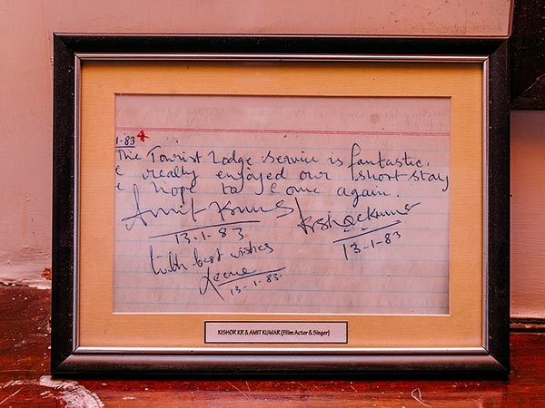 ಬಾಲಿವುಡ್‌ ಸ್ಟಾರ್‌ಗಳ ಹಸ್ತಾಕ್ಷರ 