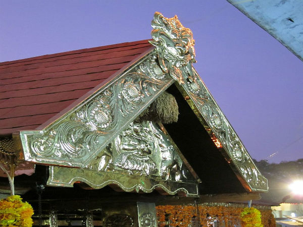 ಸ್ವಯಂಭೂ ವಿಗ್ರಹ 