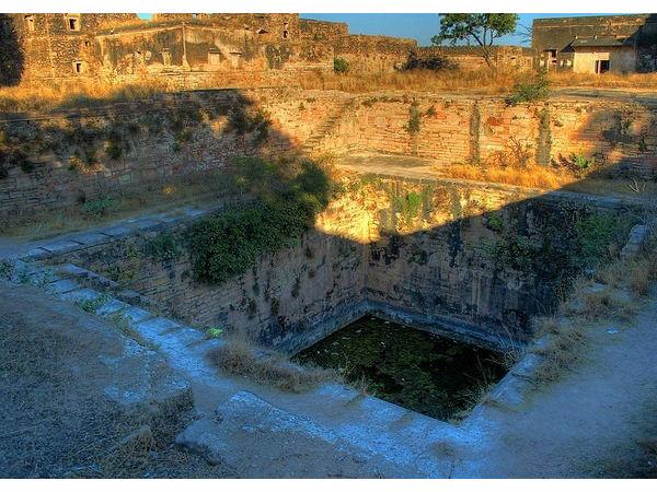 ಇಂದೂ ಕಿರುಚಾಡುವ ಸದ್ದು ಕೇಳಿಸುತ್ತದೆ