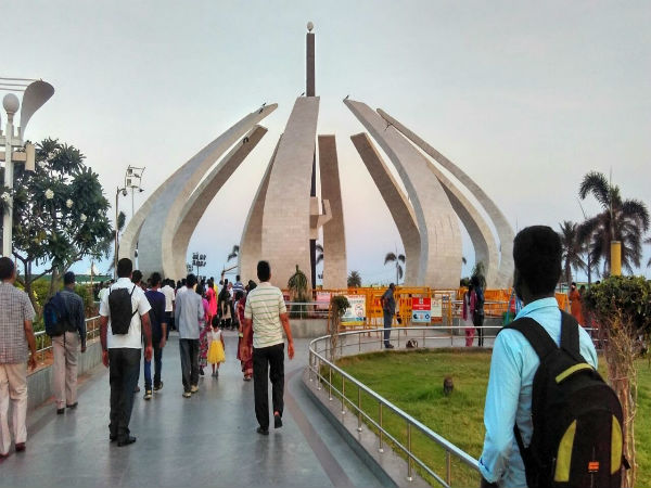 ಜಯಲಲಿತಾರ ಸಮಾಧಿ