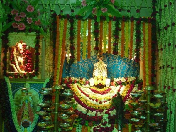 ಬಾರ್ಬರಿಕನ ತಲೆ ಪಡೆದ ಕೃಷ್ಣ ಬಾರ್ಬರಿಕನ ತಲೆ ಪಡೆದ ಕೃಷ್ಣ