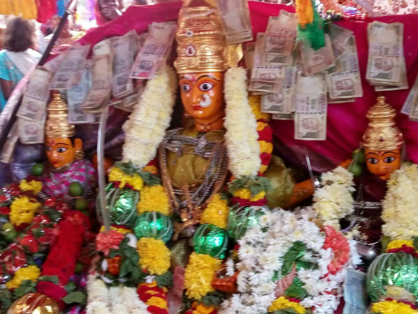 ಮಂತ್ರಿಸಿದ ನೀರು