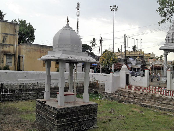 ಪವಿತ್ರ ನೀರು