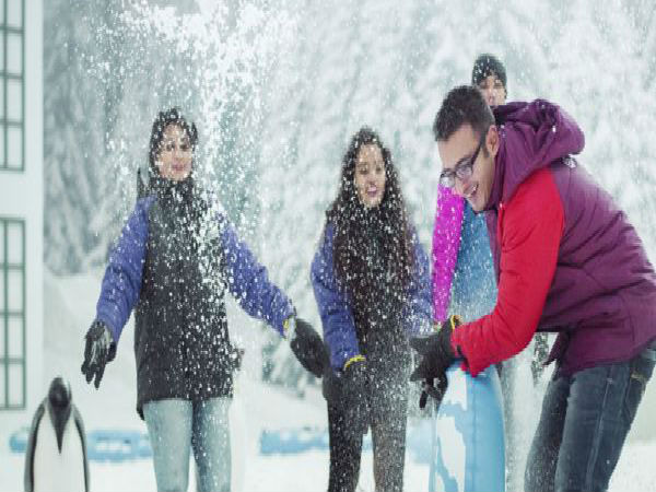 ಸ್ನೋ ವರ್ಲ್ಡ್