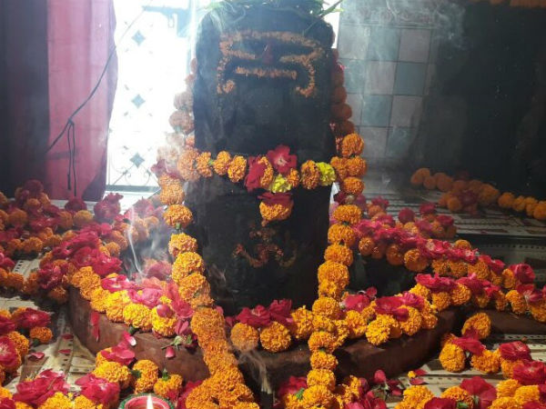 ಮೊದಲ ಪೂಜೆ ಮೊದಲ ಪೂಜೆ