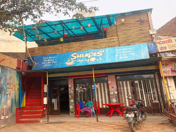 ಶೆರೋಸ್‌ ಹ್ಯಾಂಗ್‌ಔಟ್‌ ಕೆಫೆ 