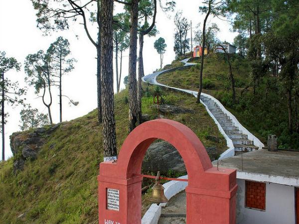 ಅಲ್ಮೋರಾದ ಪ್ರಸಿದ್ಧ ಯಾತ್ರಾ ಸ್ಥಳ