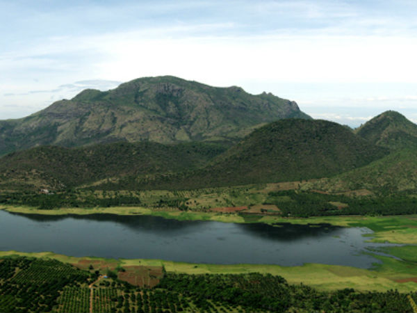 ಮಂಜಲರ್ ಅಣೆಕಟ್ಟಿನಿಂದ ಚಾರಣ 