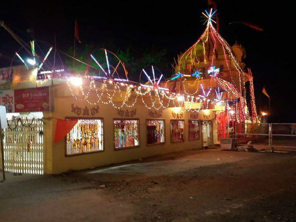 ಸ್ವಯಂಭೂ ಗಣೇಶ ಸ್ವಯಂಭೂ ಗಣೇಶ