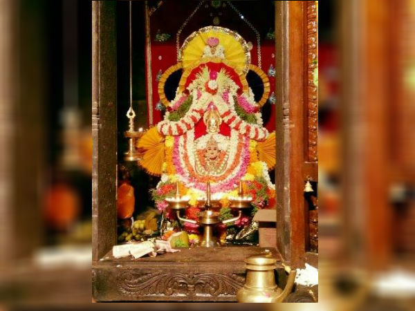 ಮಾತಾ ಅನ್ನಪೂರ್ಣೇಶ್ವರಿ ಮಾತಾ ಅನ್ನಪೂರ್ಣೇಶ್ವರಿ