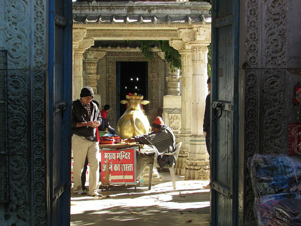 ಅಚಲ್‌ಘಡ್ ಕೋಟೆ ನಿರ್ಮಾಣವಾದದ್ದು