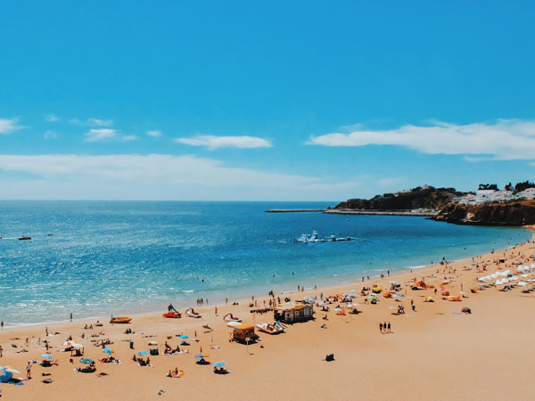 1. ರಾಮಕೃಷ್ಣ ಬೀಚ್, ವಿಶಾಖಪಟ್ಟಣಂ, ಆಂಧ್ರಪ್ರದೇಶ