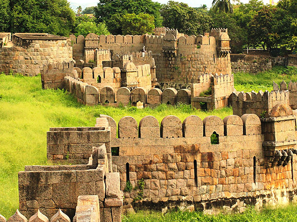 8. ವೆಲ್ಲೂರು ಕೋಟೆ, ವೆಲ್ಲೂರು, ತಮಿಳುನಾಡು