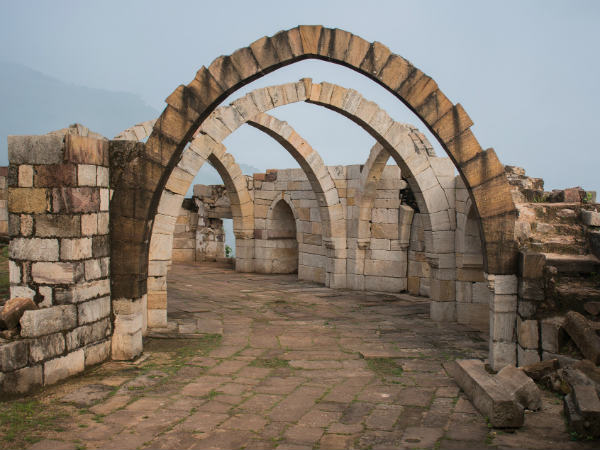 2) ಚಂಪಾನೇರ್ - ಪಾವಗಢ ಪ್ರಾಕ್ತಶಾಸ್ತ್ರ ಉದ್ಯಾನ (Champaner-Pavagadh Archaeological Park)