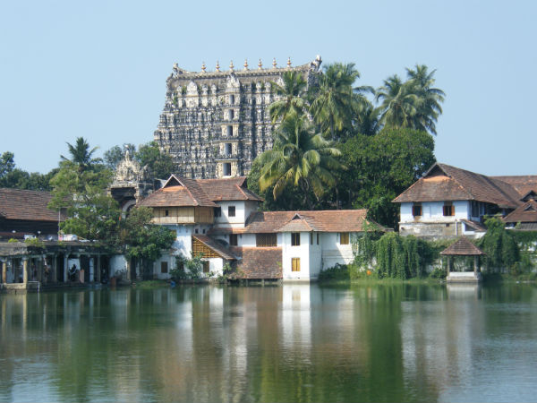 1. ಶ್ರೀ ಪದ್ಮನಾಭಸ್ವಾಮಿ ದೇವಸ್ಥಾನ, ಕೇರಳ