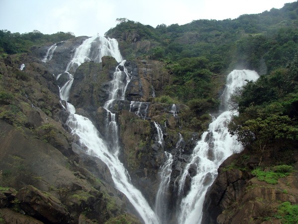 dudhsagar-233696-1920-1660661094-1661494133.jpg -Properties