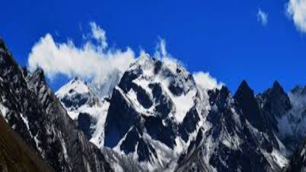 Good news om Parvat is visible again after snowfall