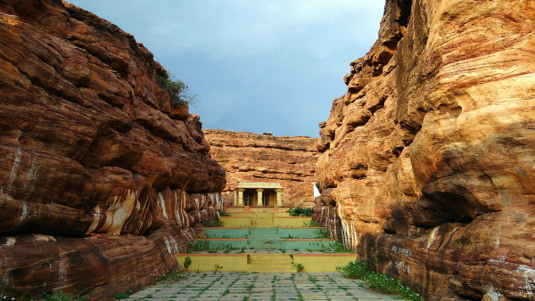 badami-rocks