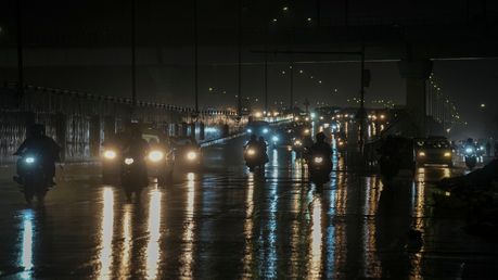 ഡല്‍ഹി കാലാവസ്ഥ: നാളെ മുതൽ മൂന്ന് ദിവസത്തേയ്ക്ക് യെല്ലോ അലര്‍ട്ട്,ചൂട് മാറി തണുപ്പെത്തും..ഒപ്പം മഴയും കാറ്റും