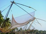 ചീനവലകളുടെ വിസ്മയ ലോകം