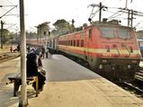 ആസ്വദിക്കാവുന്ന ട്രെയിന്‍ യാത്രകള്‍ക്ക് 10 ട്രെയിനുകള്‍ പരിചയപ്പെടാം