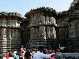 ഹാ‌സ്സനും ഹാലേബീ‌ഡും ബേലൂരും